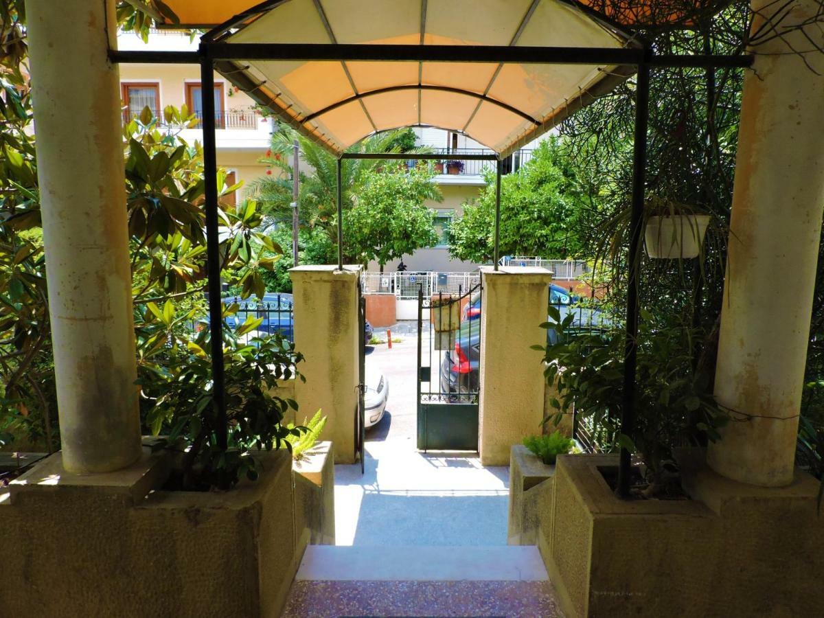 Casa Oliver Athena Bagian luar foto